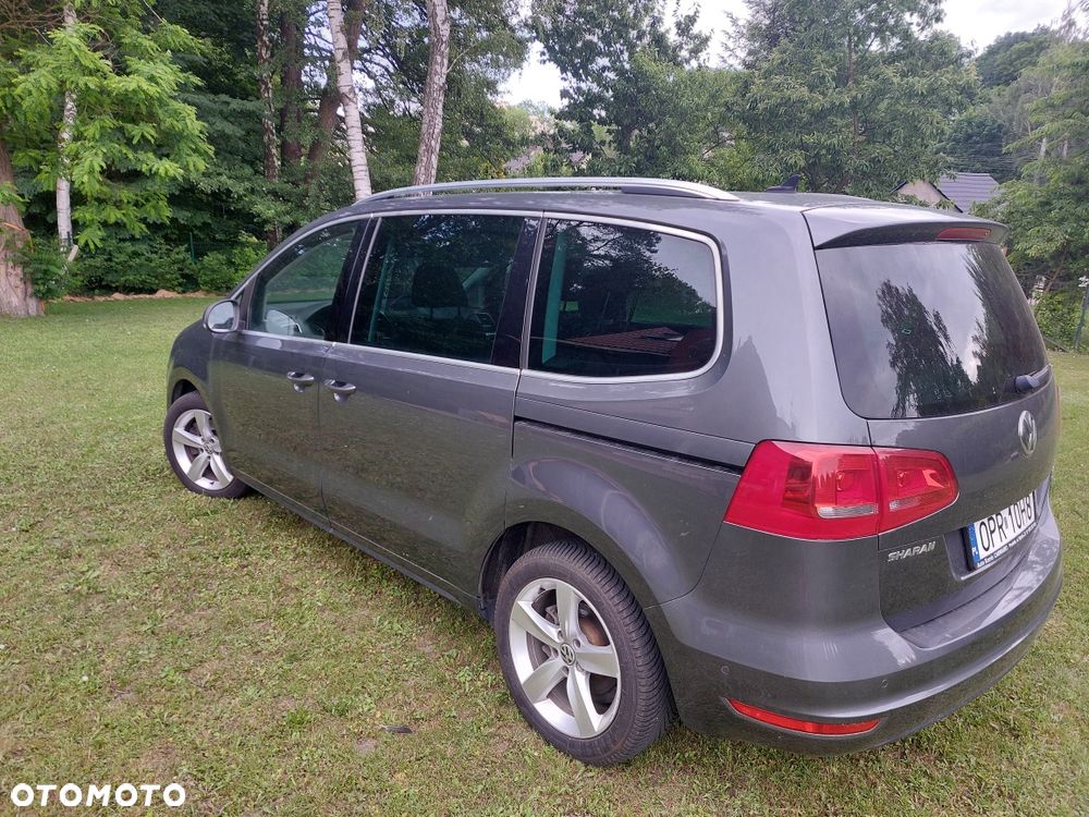 Volkswagen Sharan 2012 photo 3