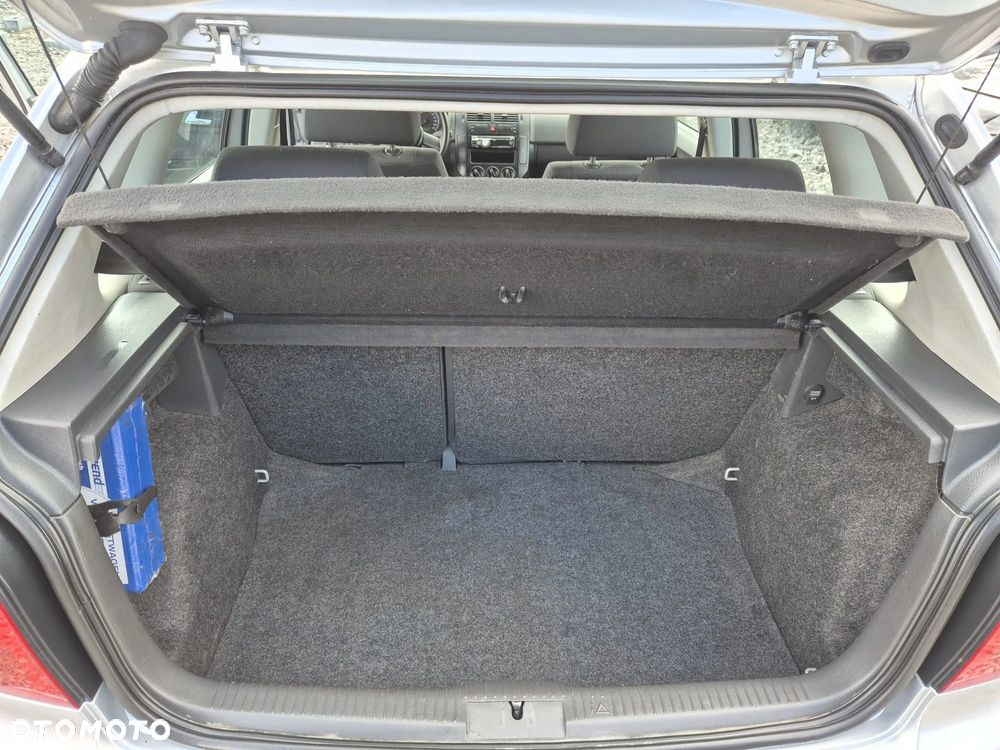 Volkswagen Polo 1.4 16V Sportline - 12