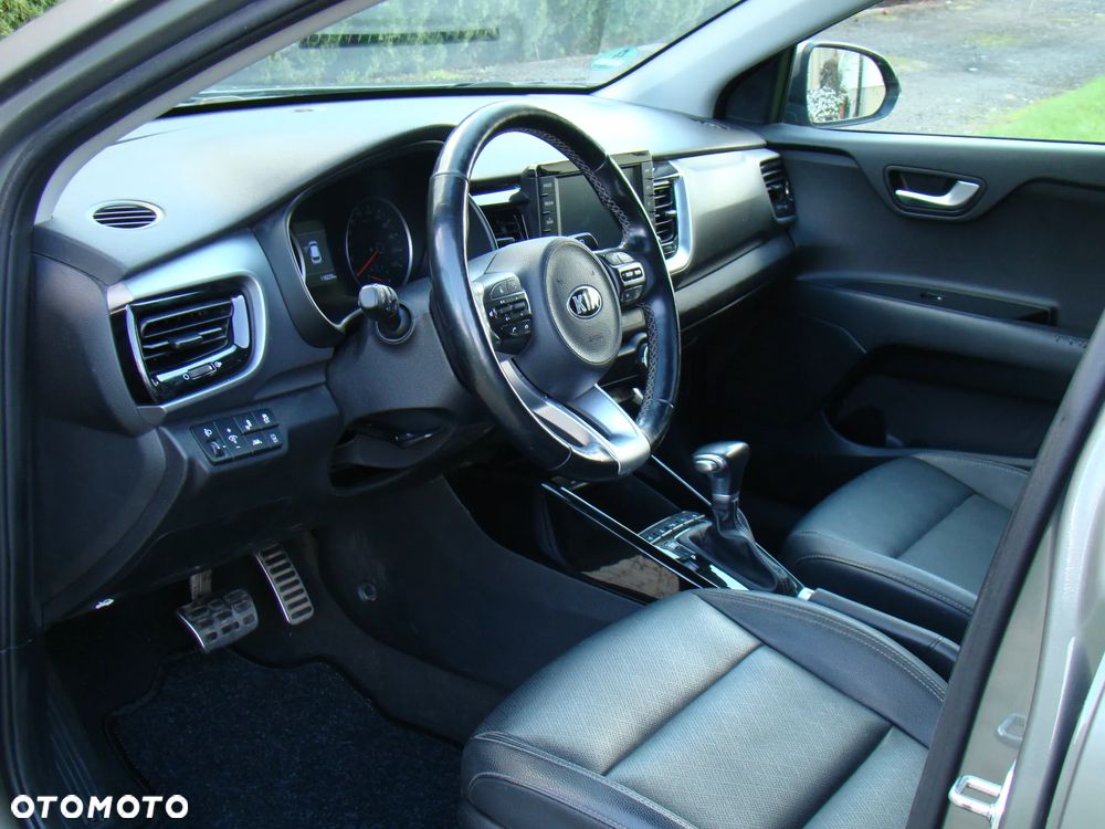 Kia Stonic 1.0 T-GDI DCT OPF Platinum Edition - 28