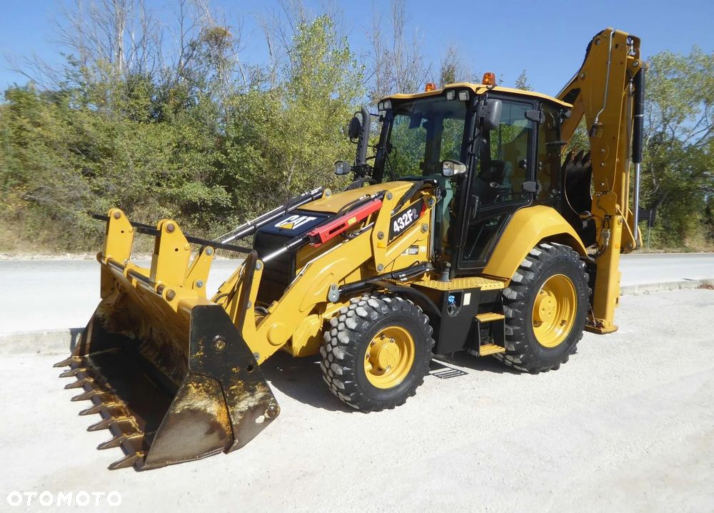 Caterpillar 432 F2 4-cylindrowy - 2