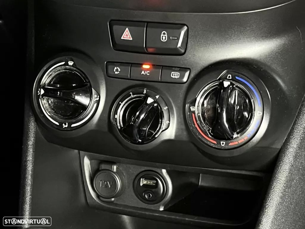 Peugeot 208 1.4 HDi Active - 25