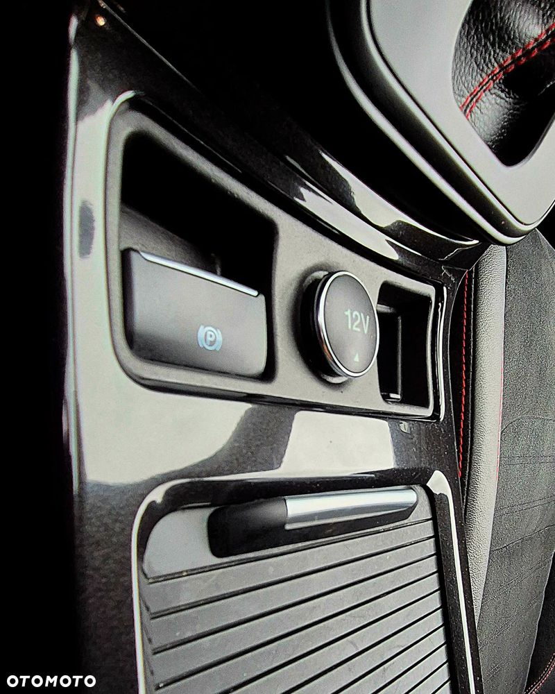 Ford Kuga 2.0 TDCi 4x4 ST-Line - 33