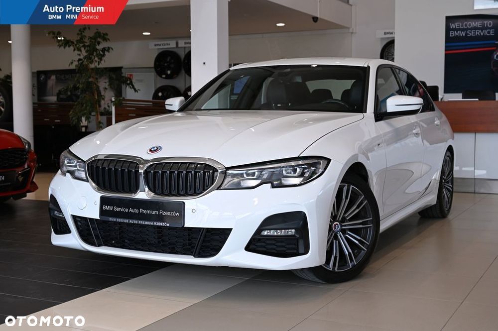 BMW Seria 3 318i - 4