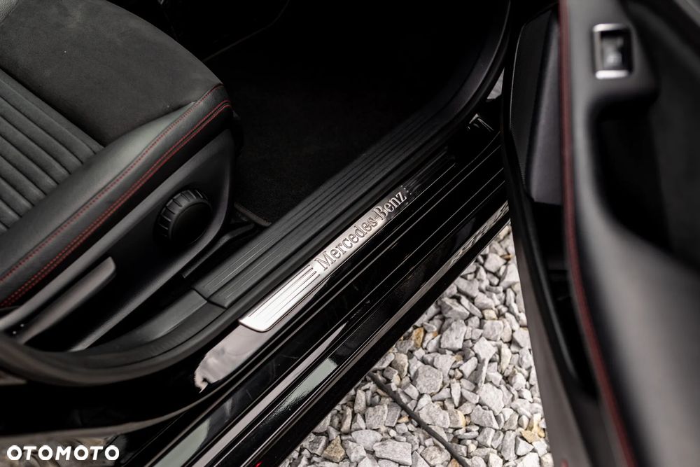 Mercedes-Benz CLA 250 4Matic 7G-DCT Sport - 18