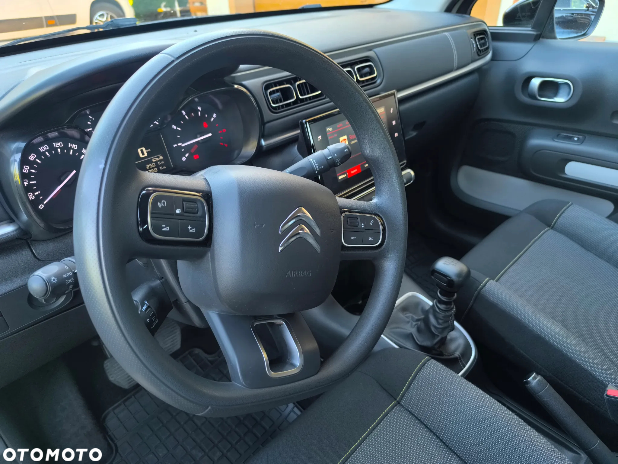 Citroën C3 1.2 PureTech C-Series - 8