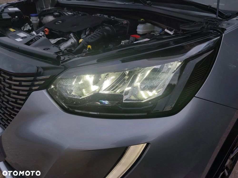 Peugeot 2008 BlueHDi 130 EAT8 Allure - 39