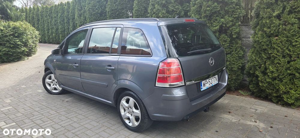 Opel Zafira 1.9 CDTI Essentia - 10