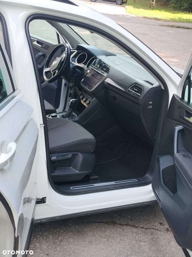 Volkswagen Tiguan - 13