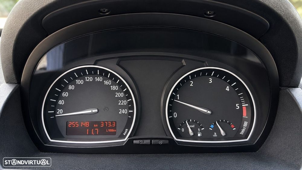 BMW X3 2.0 d - 10