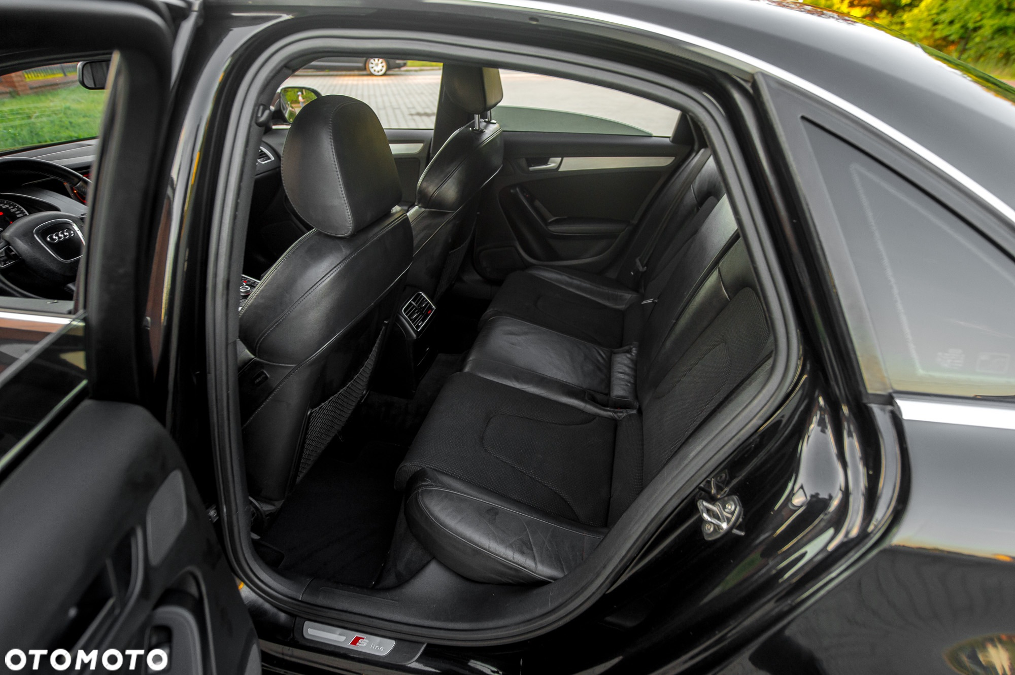 Audi A4 Avant 2.0 TDI DPF quattro S line Sportpaket - 24