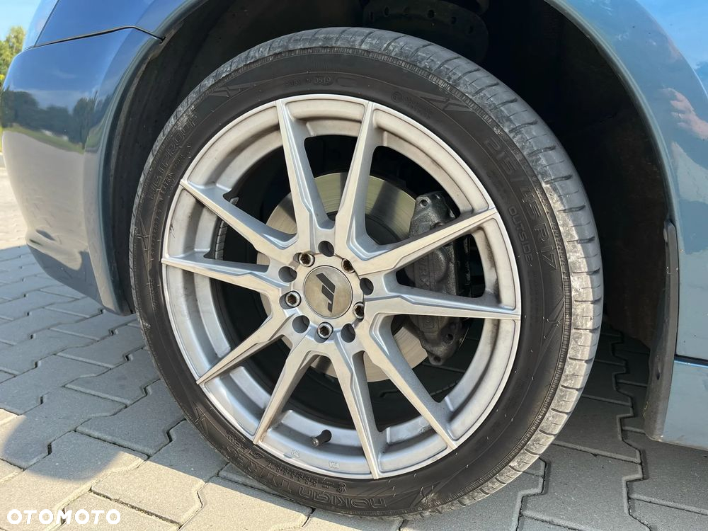 Subaru Legacy - 13