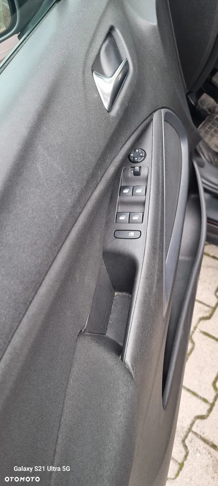 Opel Crossland X - 23