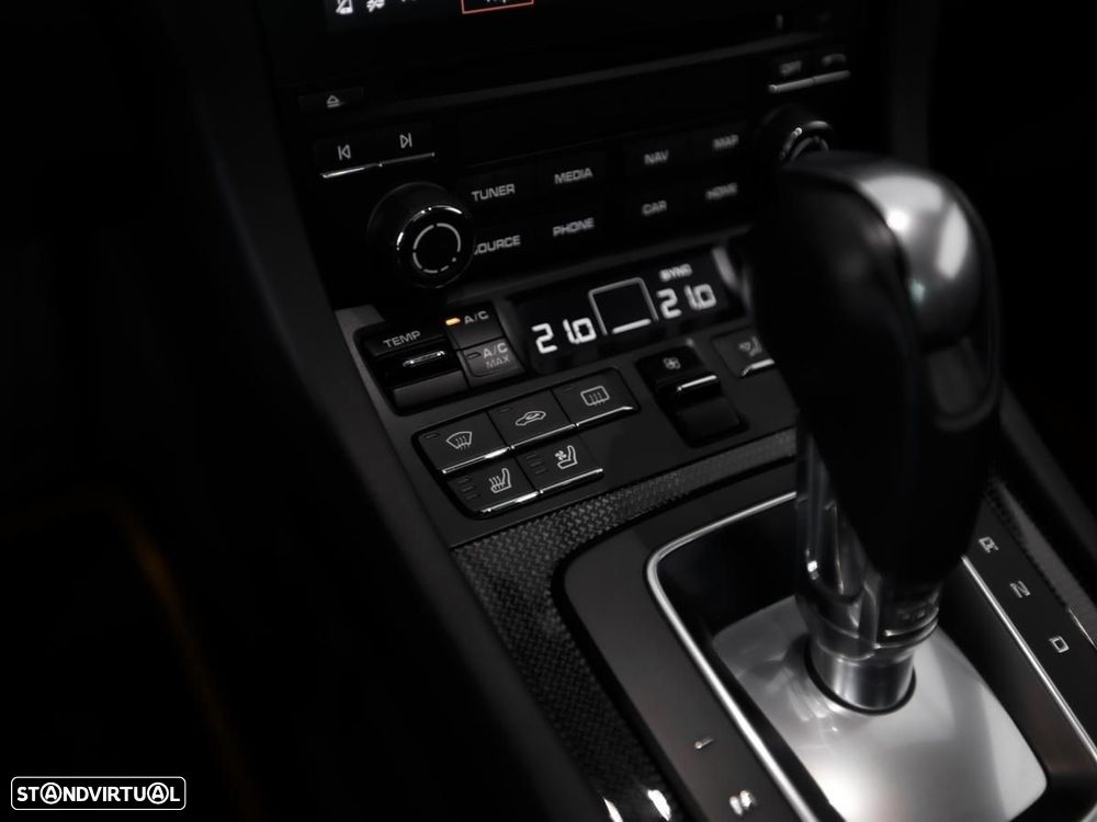 Porsche 911 (991) Turbo S PDK - 21