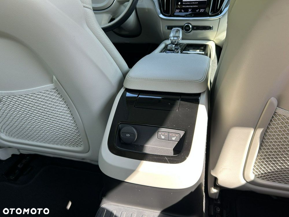 Volvo S60 - 23