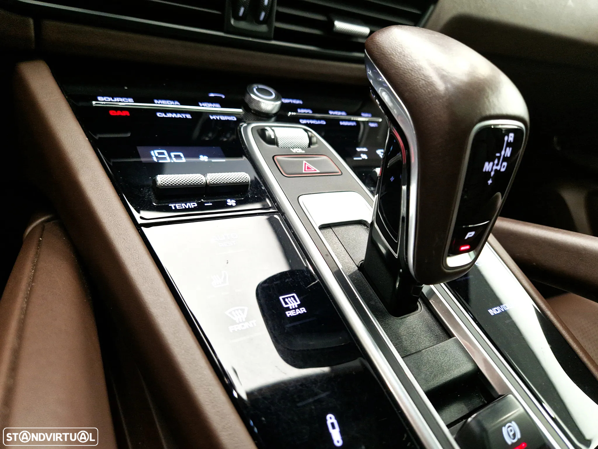 Porsche Cayenne Coupé E-Hybrid - 21
