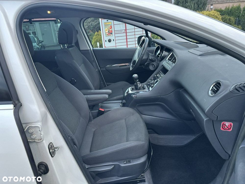 Peugeot 5008 2.0 HDi Allure 7os - 22