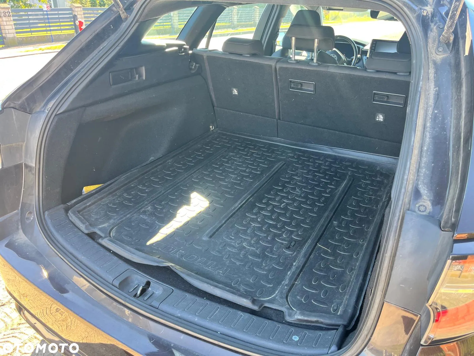 Toyota Corolla 1.8 Hybrid Executive - 13