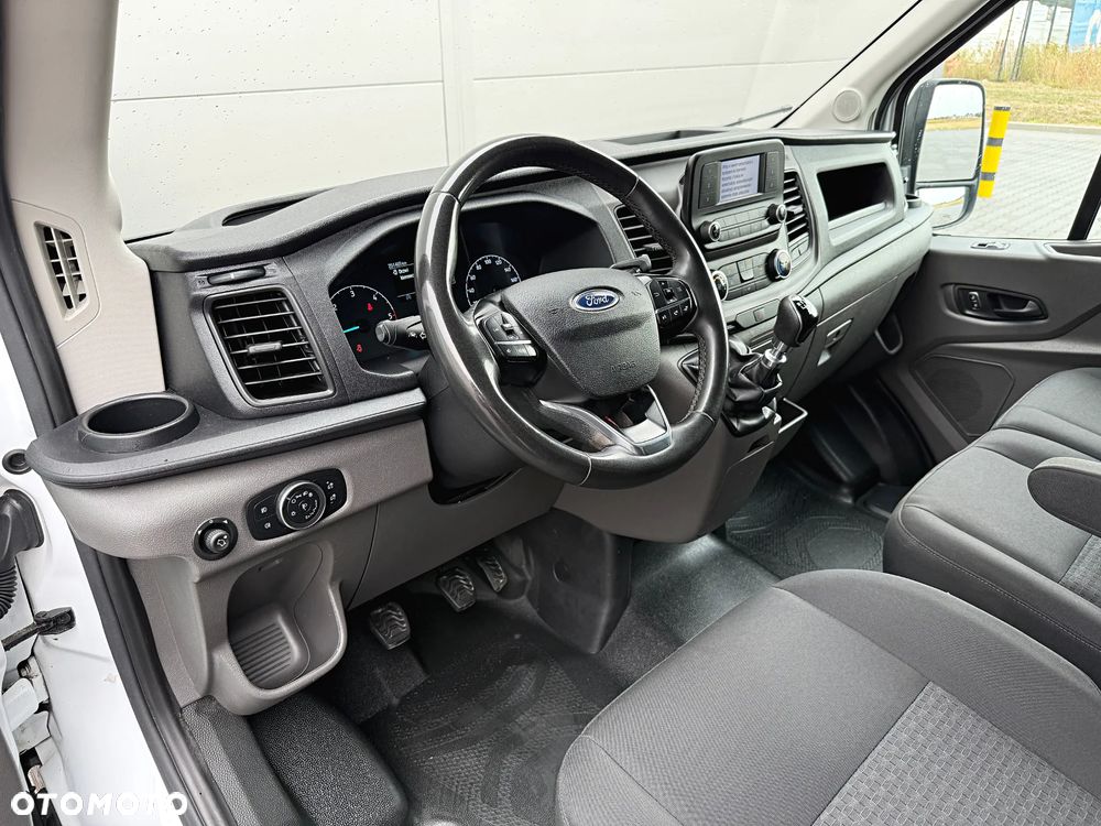 Ford Transit - 13