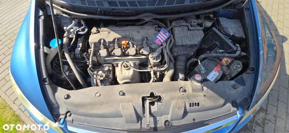 Honda Civic 1.8 Executive - 29