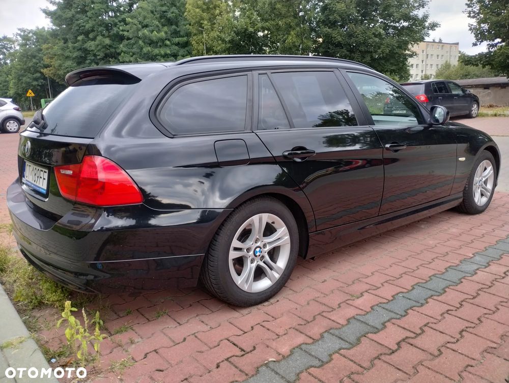 BMW Seria 3 318d - 5