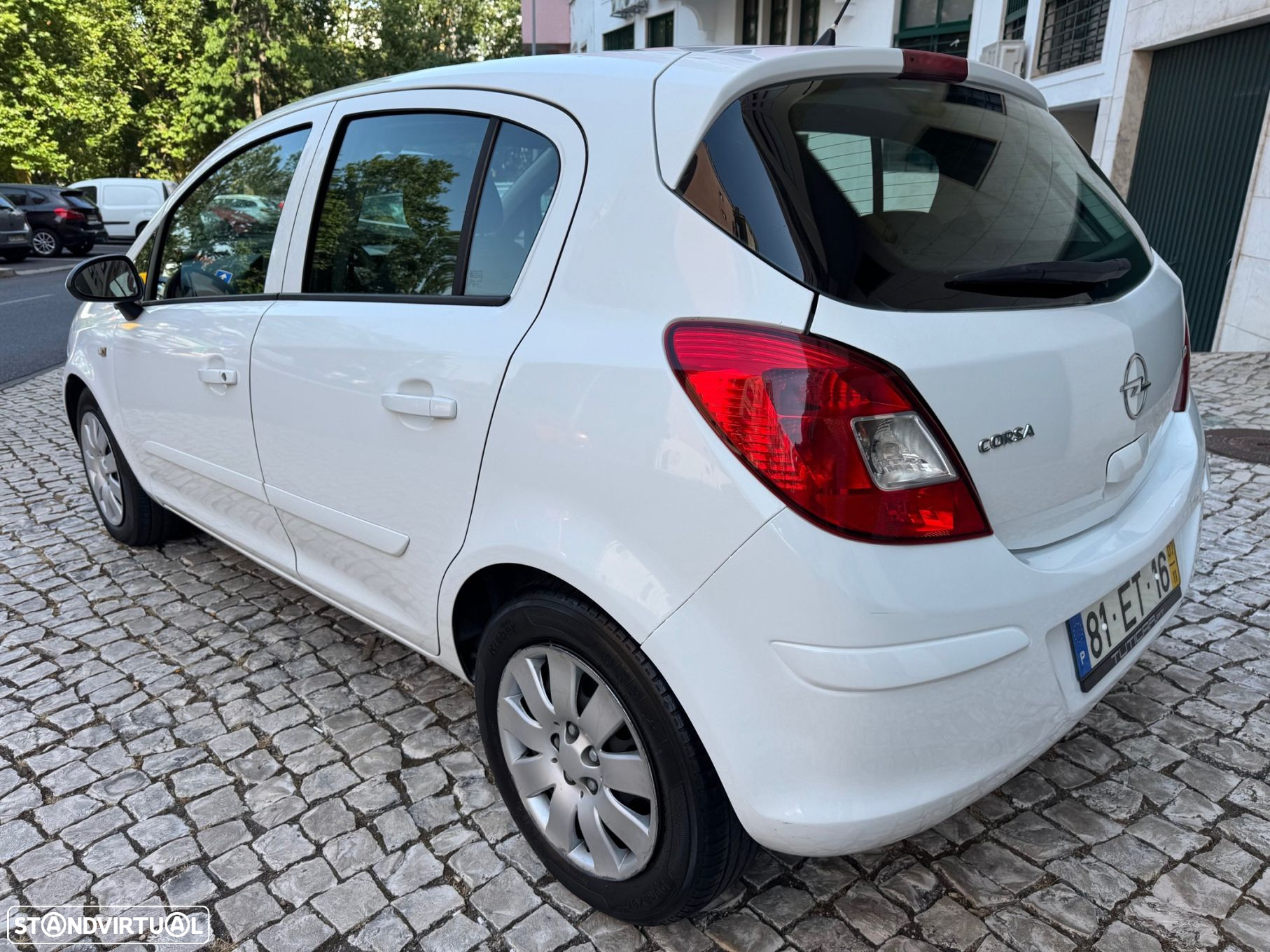 Opel Corsa 1.3 CDTi Enjoy - 23