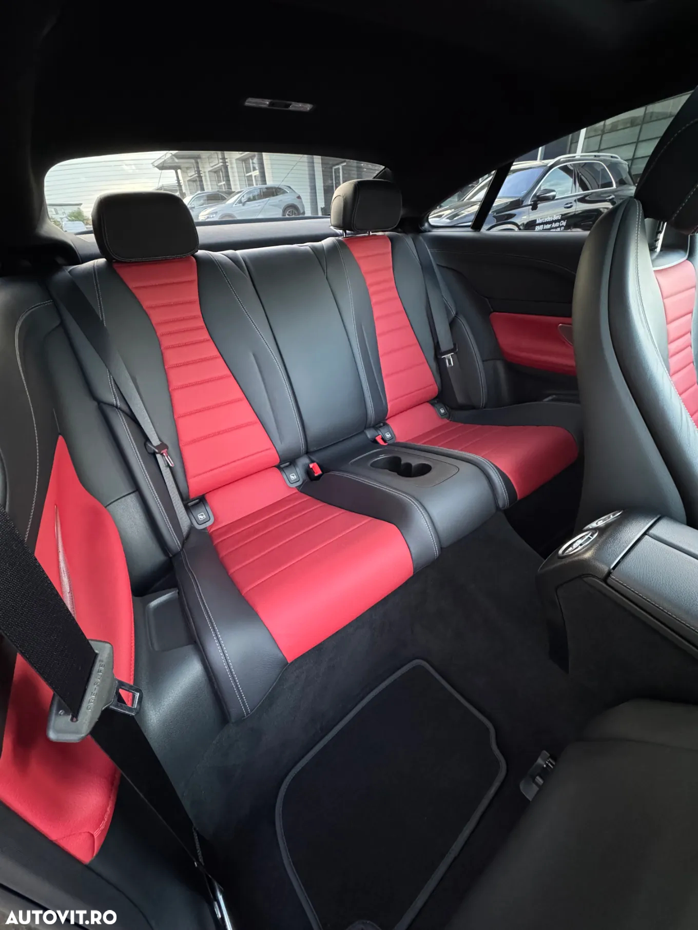 Mercedes-Benz E 350 d 4Matic Coupe 9G-TRONIC AMG Line - 8