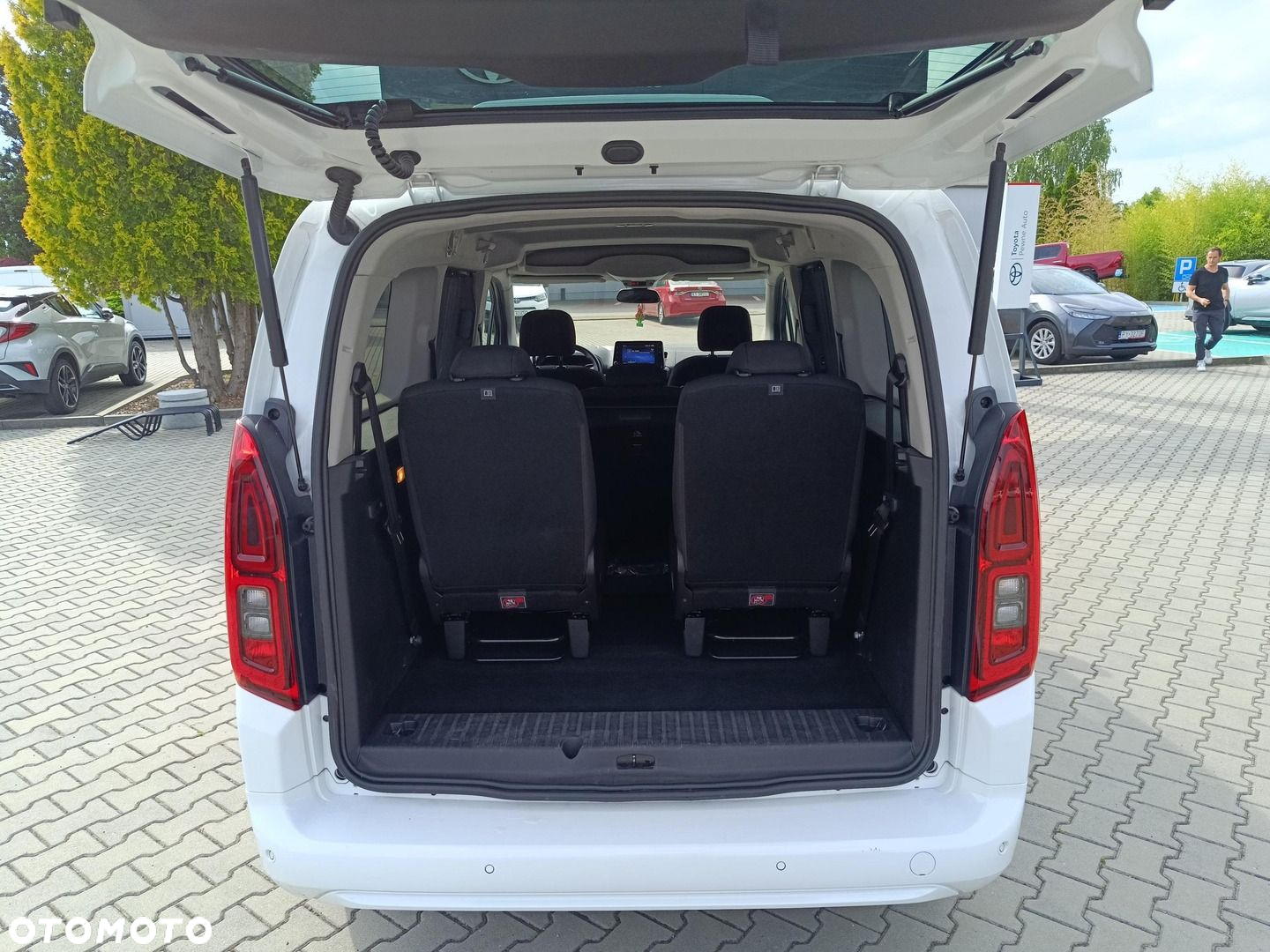 Toyota Proace City Verso 1.2 D-4T Family - 19