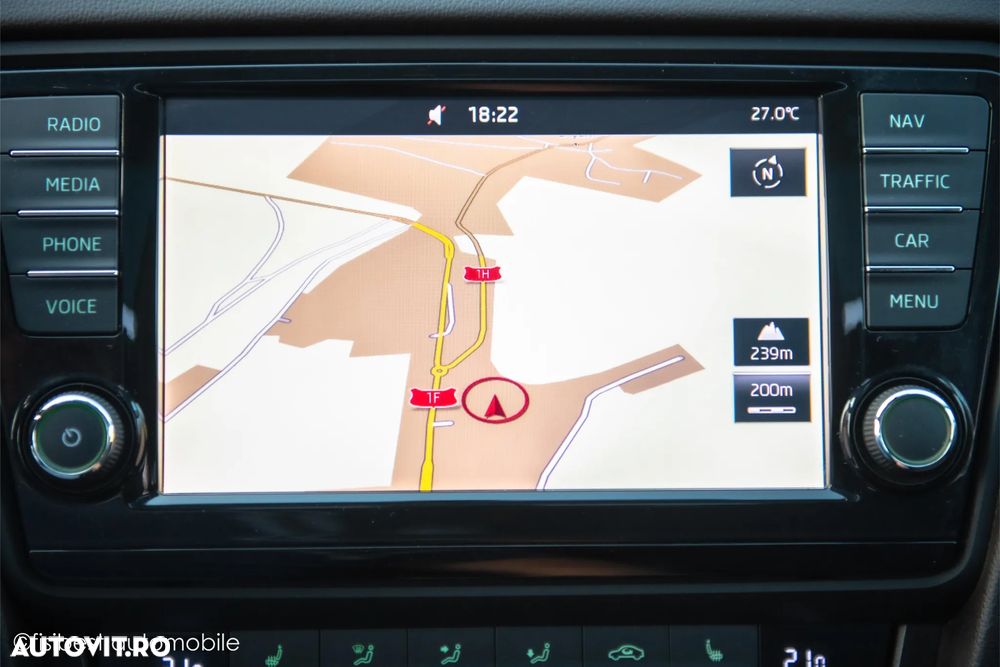 Skoda Octavia 2.0 TDI (Green tec) 4x4 DSG Scout - 11