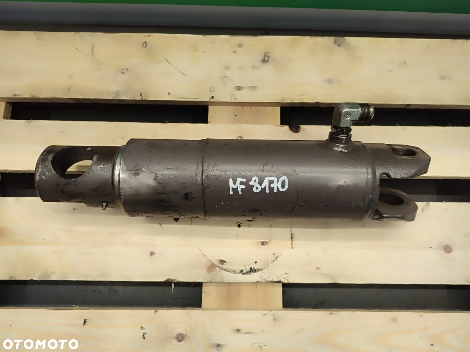Siłownik tylnego podnośnika MASSEY FERGUSON 8170 - 5