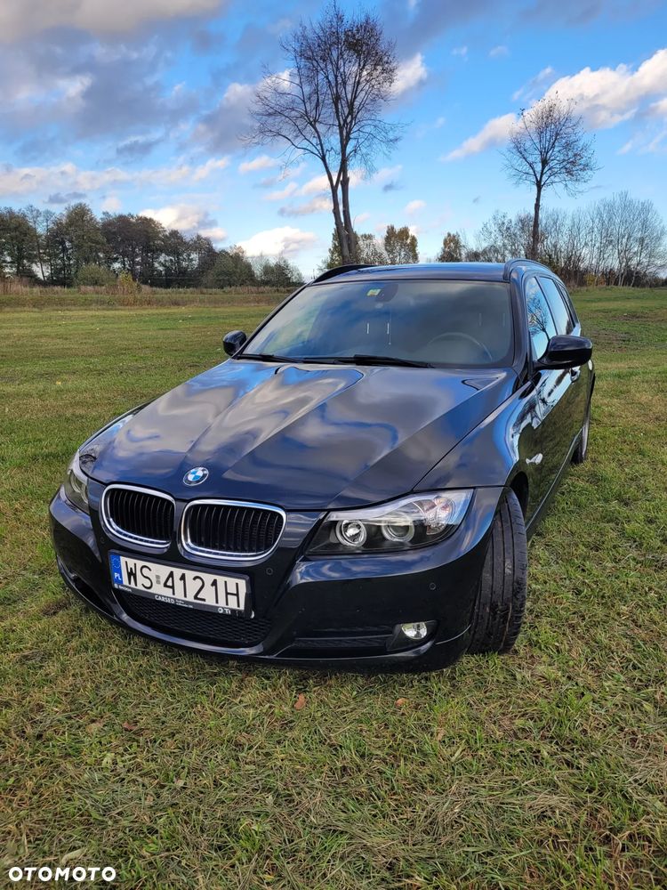 BMW Seria 3 320i - 5