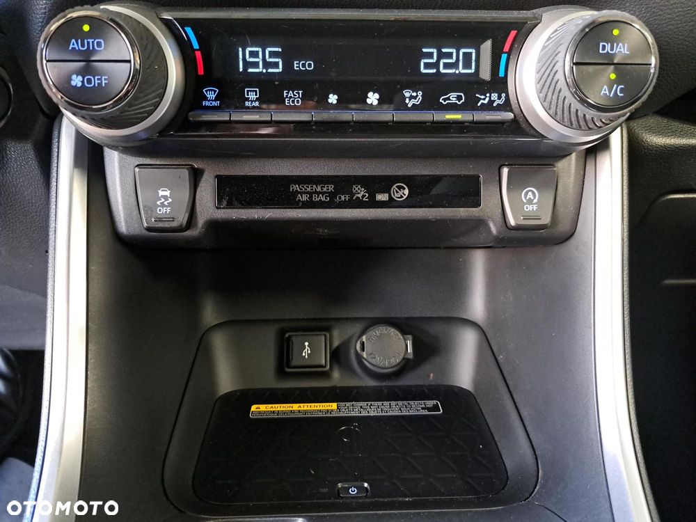 Toyota RAV4 2.0 Comfort 4x4 - 23