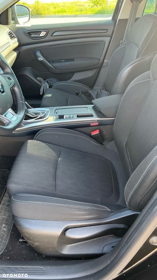 Renault Megane 1.3 TCe FAP Limited EDC - 11