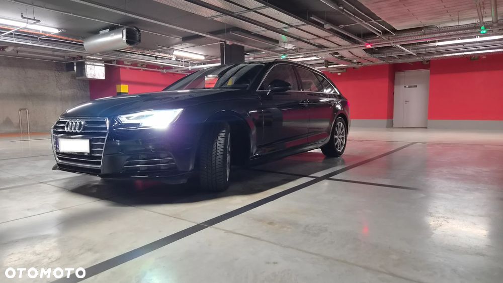 Audi A4 Avant - 1