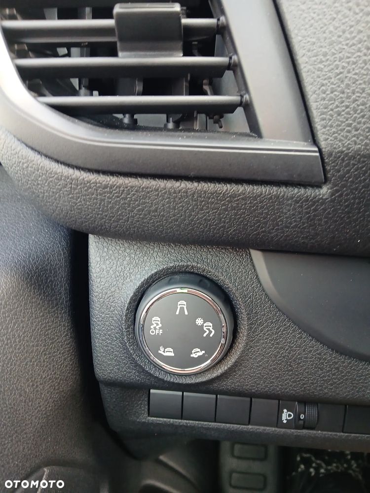 Opel Vivaro - 22