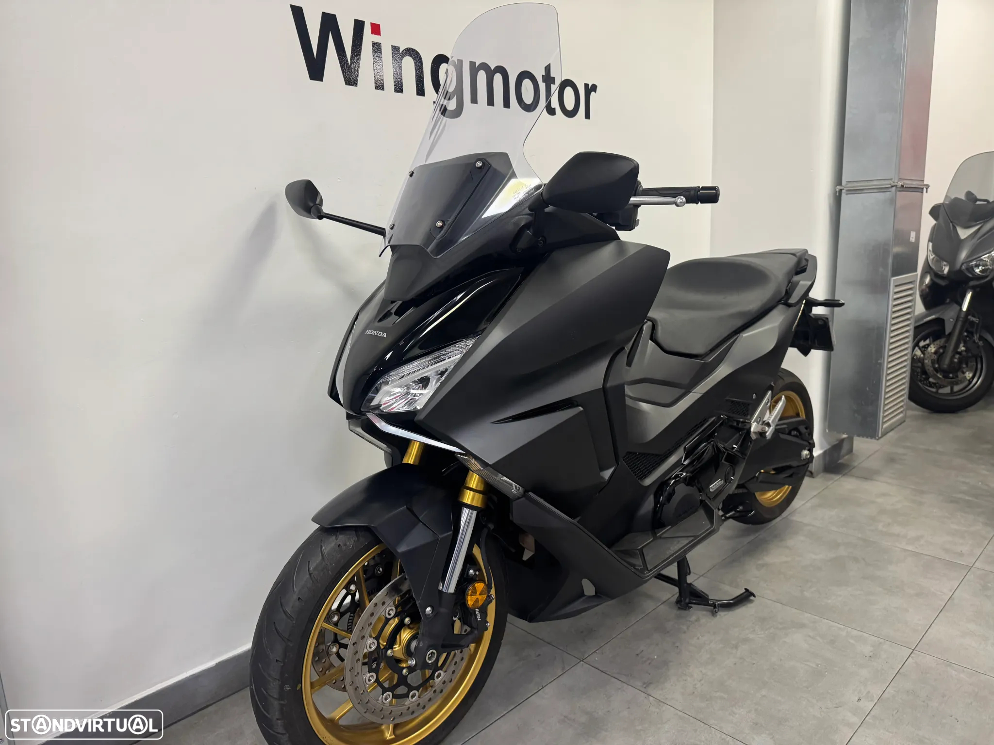 Honda Forza 750 - 5