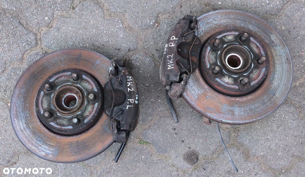 Focus MK2 piasta zwrotnica zacisk przedni przód 1,6 benzyna C MAX Ford - 1