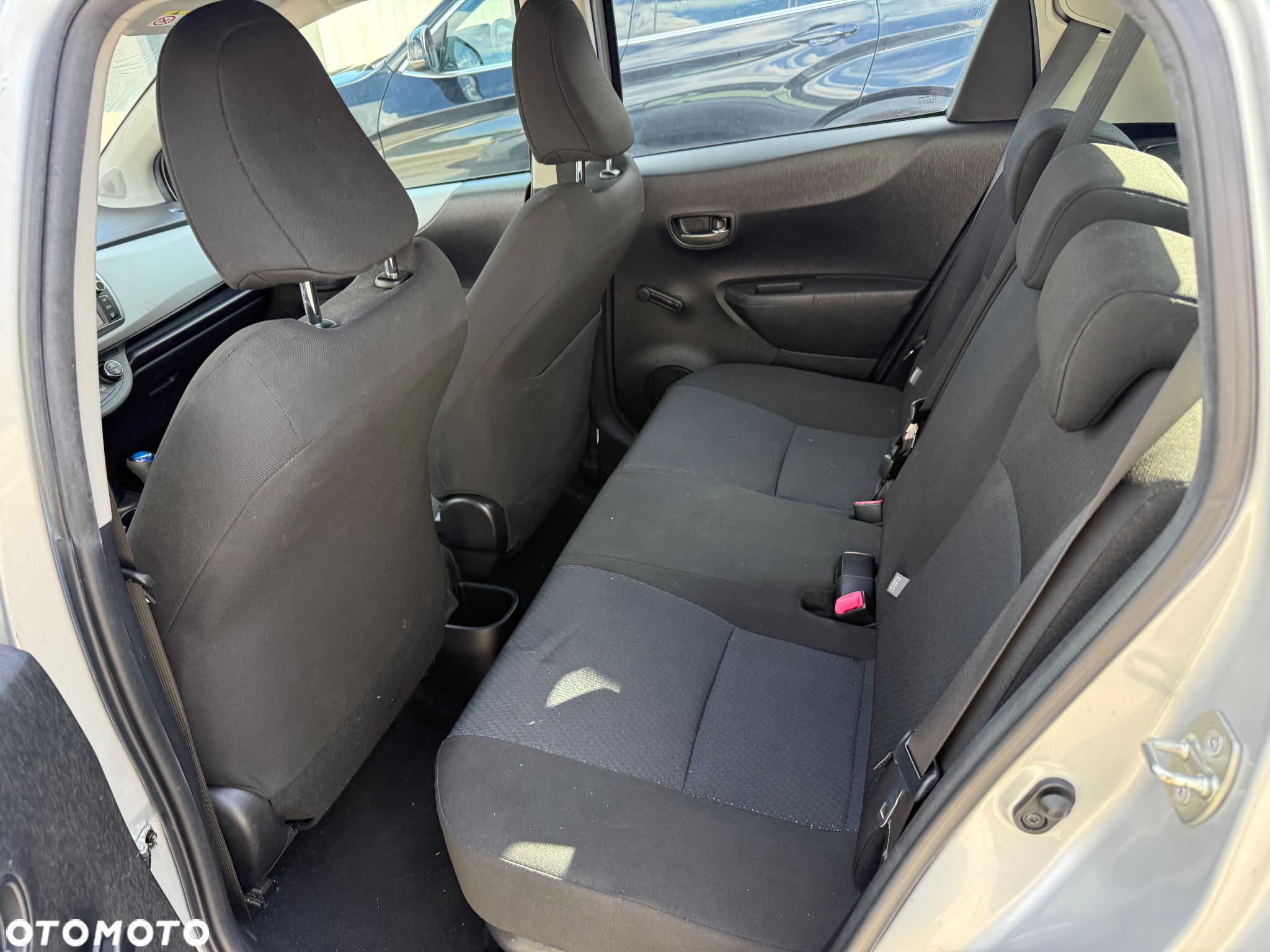Toyota Yaris Hybrid 1.5 VVT-i Comfort - 13