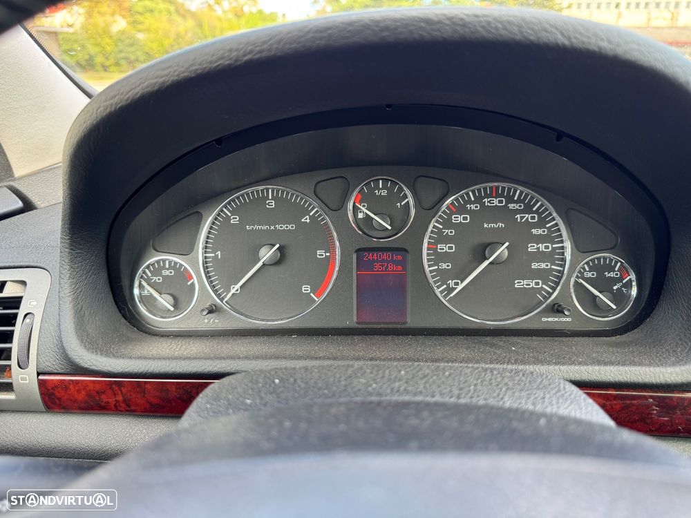 Peugeot 407 SW 1.6 HDi Executive - 8