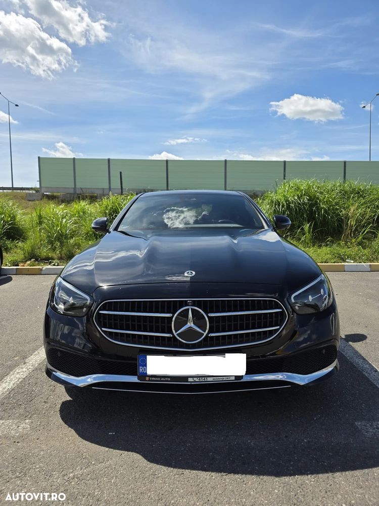 Mercedes-Benz E 220 d MHEV 4MATIC Aut. - 1