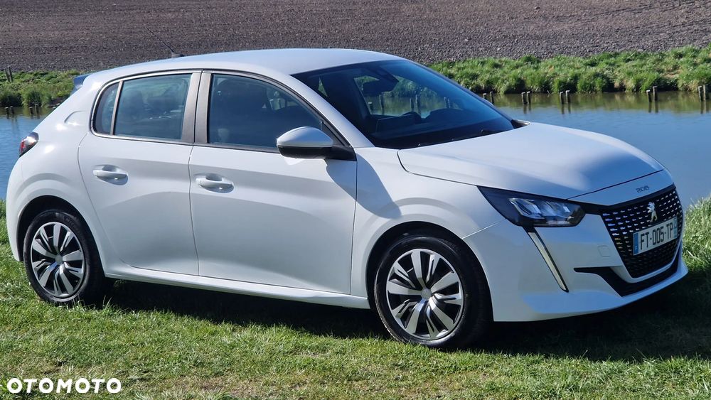 Peugeot 208 PureTech 75 Allure - 26