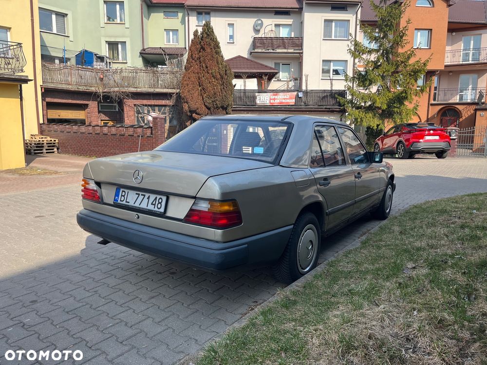 Mercedes-Benz Klasa E - 7