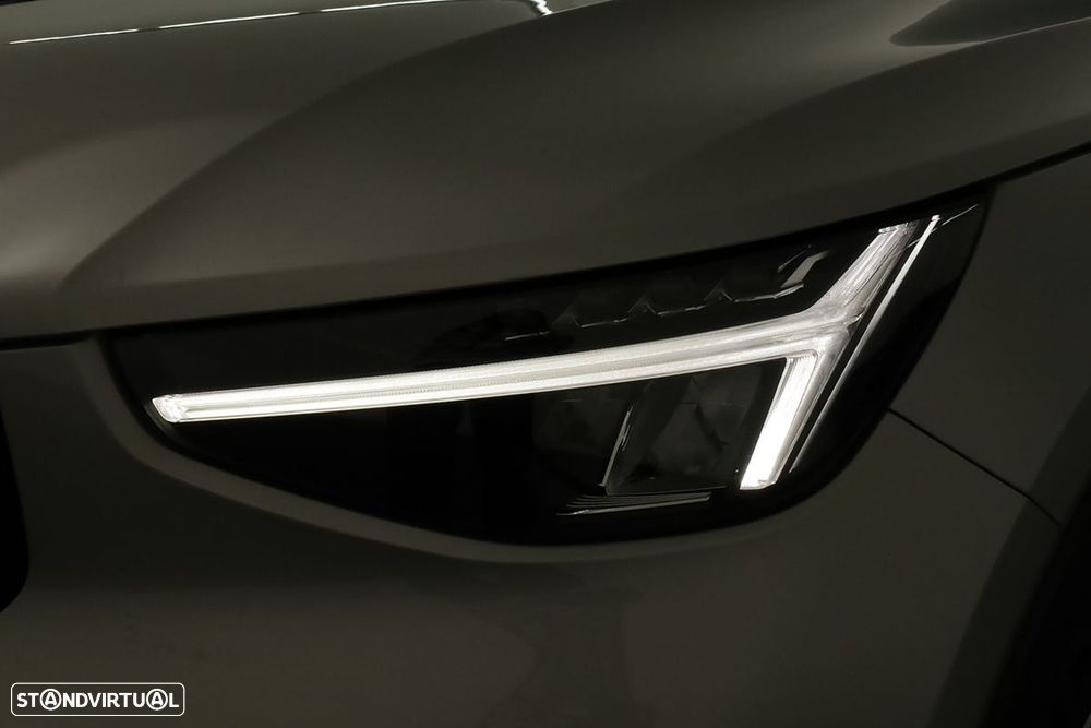 Volvo XC 40 1.5 T2 Plus Dark Auto - 6