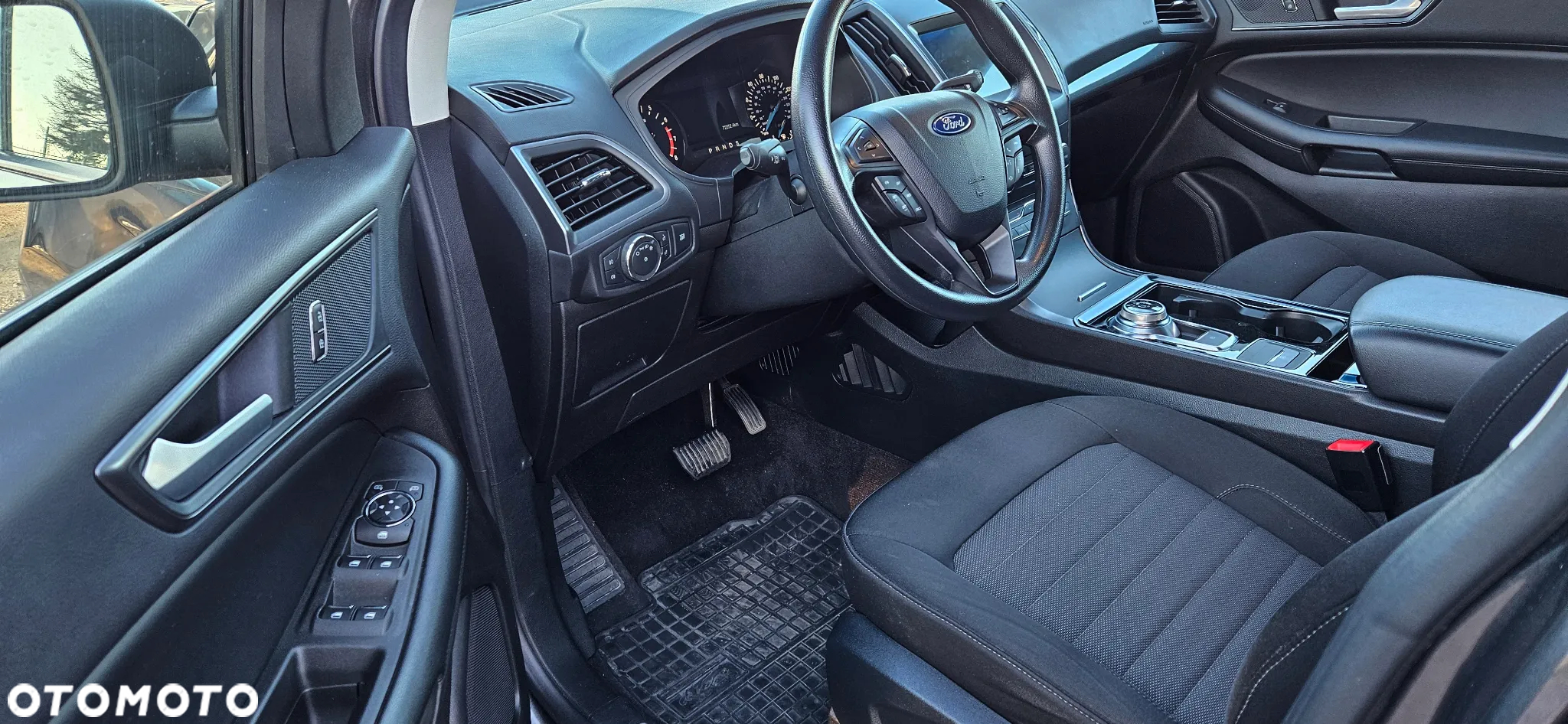 Ford Edge - 8