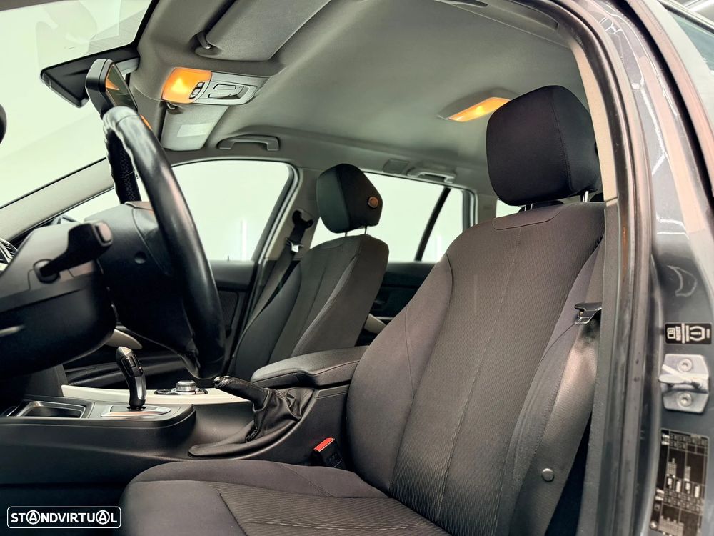 BMW 318 d Auto Pack M - 15