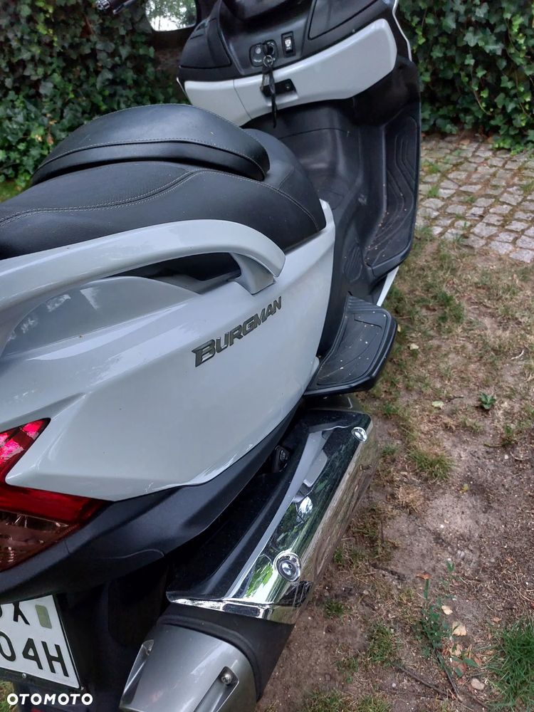 Suzuki Burgman - 4