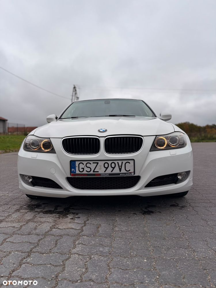 BMW Seria 3 2009 photo 3