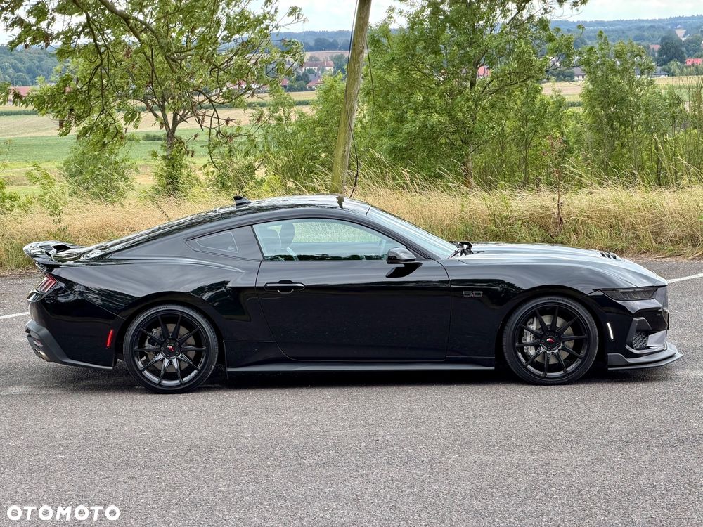 Ford Mustang - 6