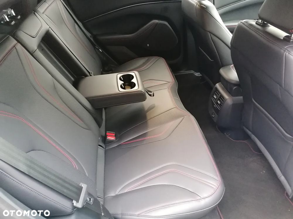 Ford Mustang Mach-E 98kWh AWD Premium - 10