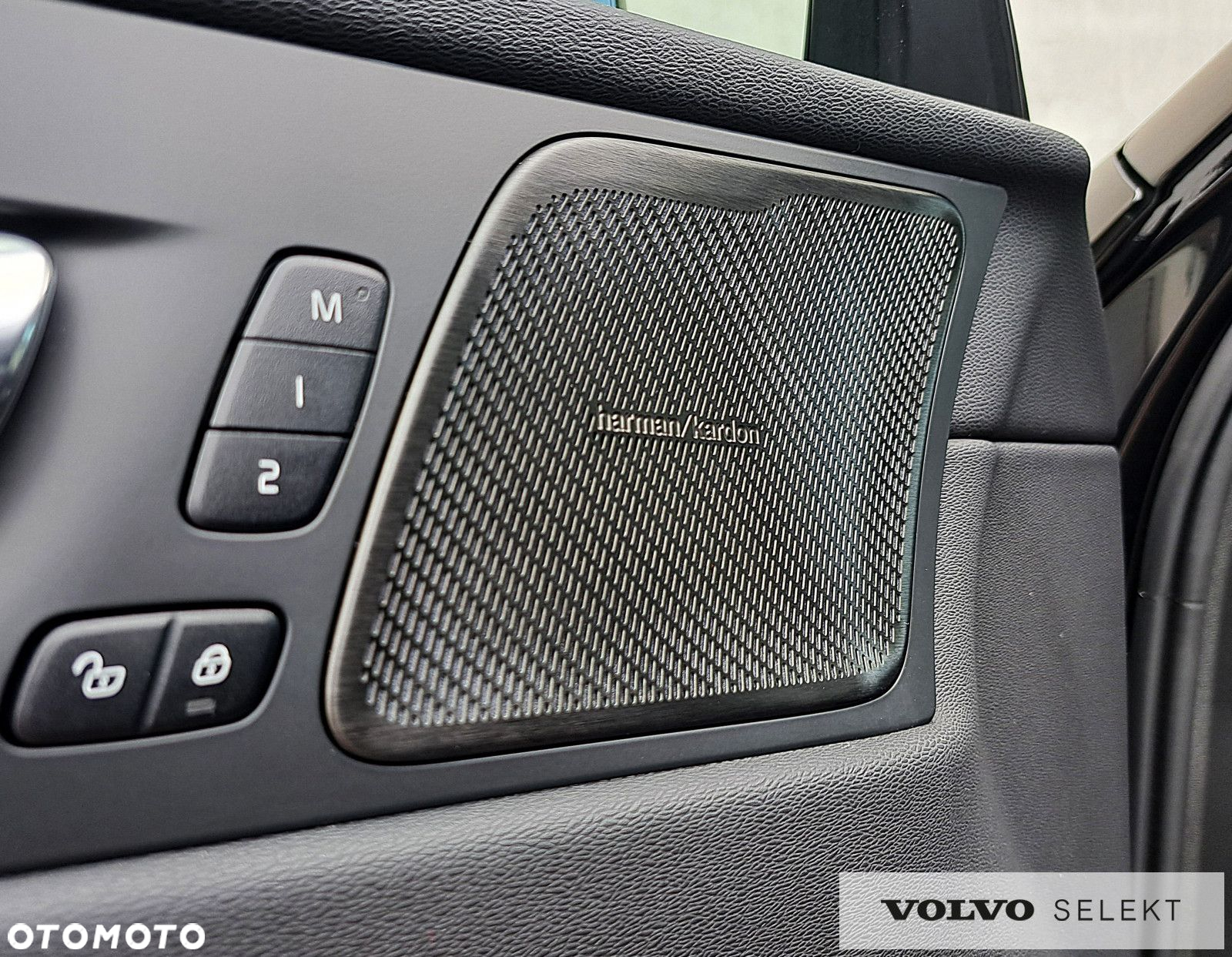 Volvo XC 60 - 30