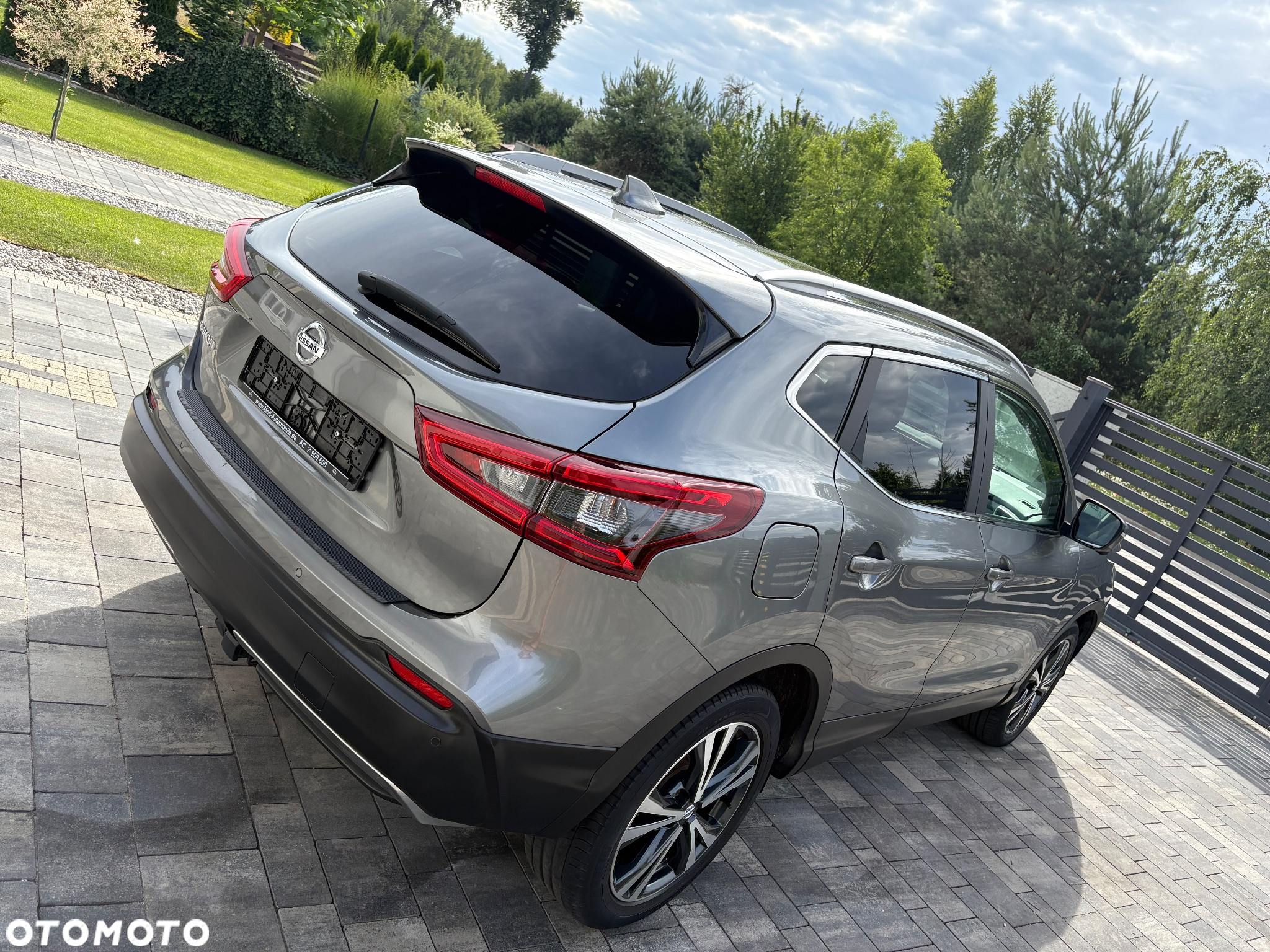 Nissan Qashqai 1.6 dCi Xtronic N-Connecta - 35